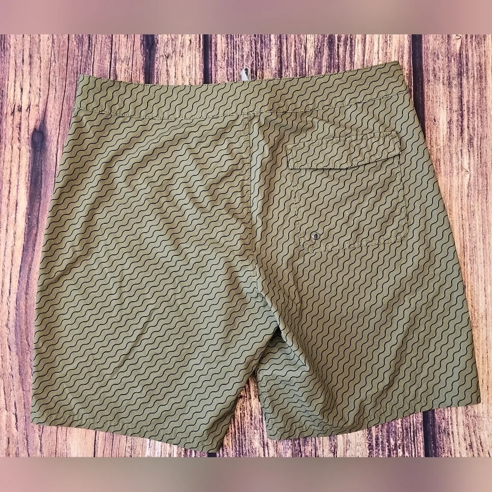 United By Blue Men’s Size 36 Quick Dry Sustainable Swim Shorts Trunks Boardshort